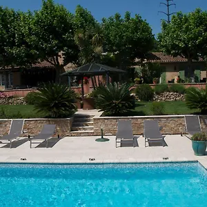 https://bastide-de-lavelan.fr-provencehotel.com